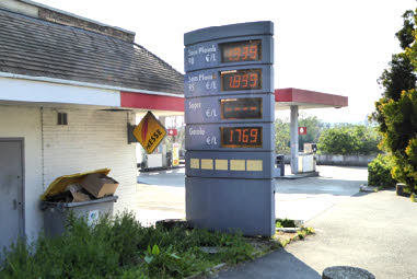Corbeil-Essonnes : Située boulevaard Jean-Jaurès, la station service Euro-Petrol affiche le SP95 à 1,899 euros le litre.