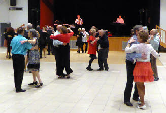 Saint-Germain-lès-Corbeil : Une petite affluence pour le thé dansant des Amis du Bal Musette organisé le 7 avril 2019. Saint-Germain-lès-Corbeil : Une petite affluence pour le thé dansant des Amis du Bal Musette organisé le 7 avril 2019.
