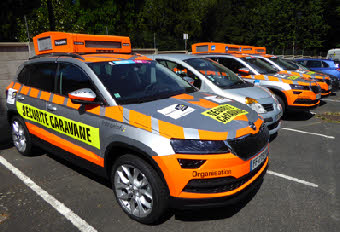Evry-Courcouronnes : Les véhicules qui ont pour mission d'assurer la sécurité de la caravane du Tour de France. Evry-Courcouronnes : Les véhicules qui ont pour mission d'assurer la sécurité de la caravane du Tour de France.