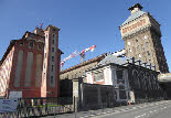 Corbeil-Essonnes : Deux grues sont en action aux Moulins Soufflet.