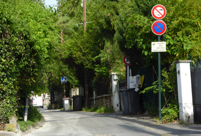 Corbeil-Essonnes : Les riverains du chemin des Roches Saint-Jean ont mal supporté le bruit et l'afflue de voitures. Corbeil-Essonnes : Les riverains du chemin des Roches Saint-Jean ont mal supporté le bruit et l'afflue de voitures.
